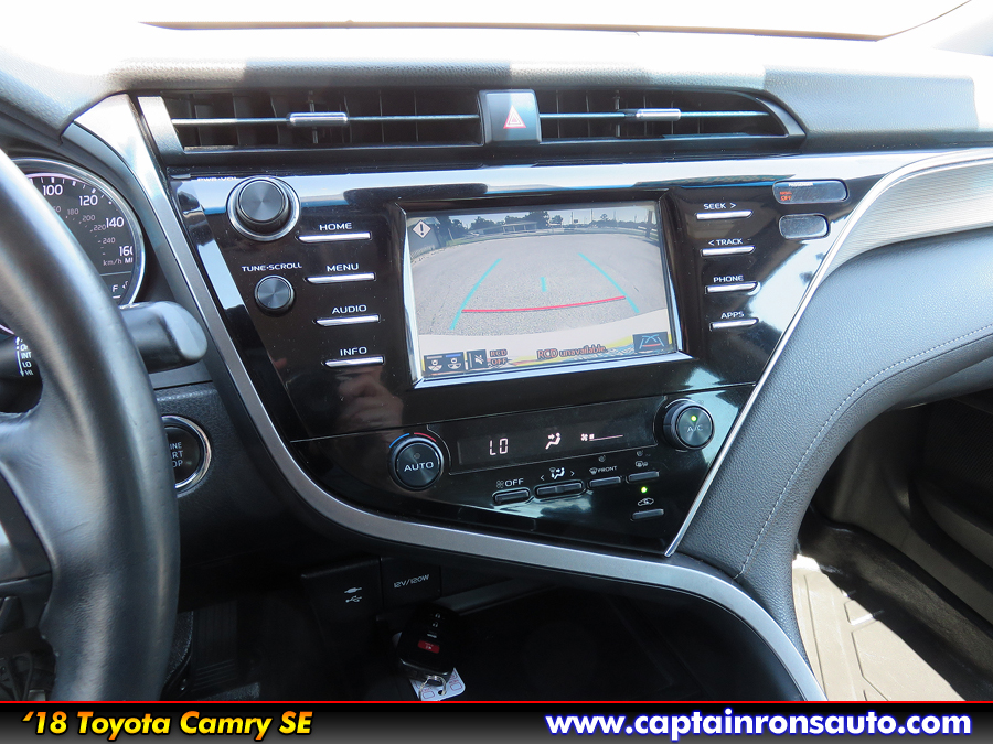 Used 2018 Toyota Camry SE Sport Sedan 4D FWD image 12