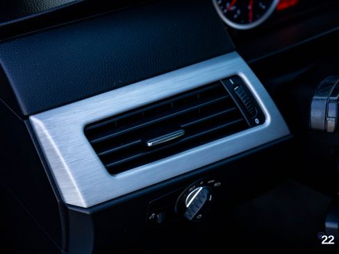 Used 2008 BMW M5 image 34