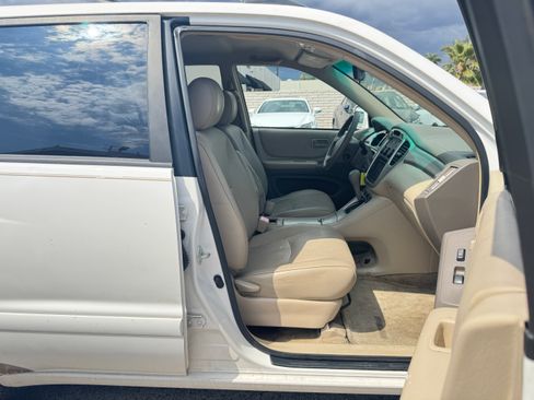 Used 2006 Toyota Highlander 2WD image 18