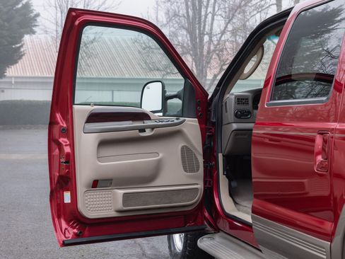 Used 2003 Ford Excursion Eddie Bauer image 16