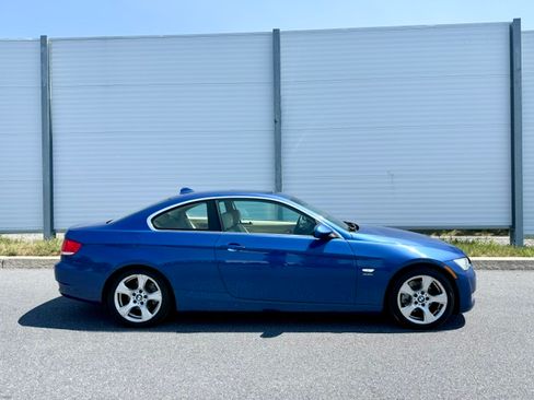Used 2009 BMW 328i xDrive Coupe AWD/4WD image 8