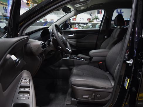 Used 2019 Hyundai Santa Fe SEL FWD image 17