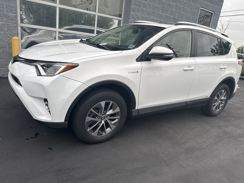 Used 2016 Toyota RAV4 AWD XLE Hybrid image 1
