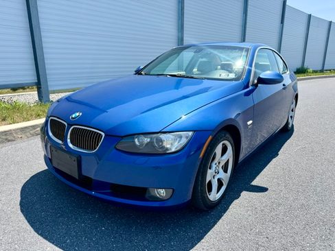Used 2009 BMW 328i xDrive Coupe AWD/4WD image 4