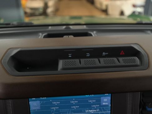 Used 2023 Ford Bronco Outer Banks image 35