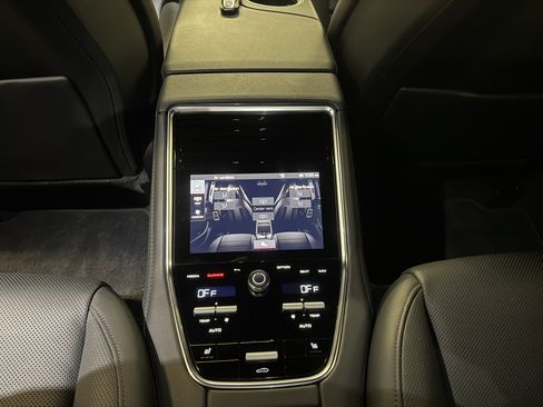 Used 2021 Porsche Panamera Turbo S image 16