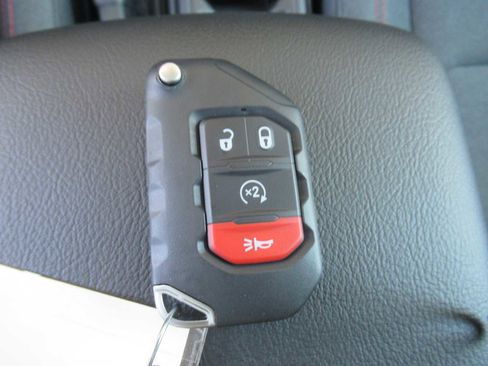 New 2025 Jeep Wrangler Unlimited Rubicon image 42