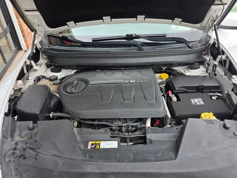 Used 2017 Jeep Cherokee Latitude image 10