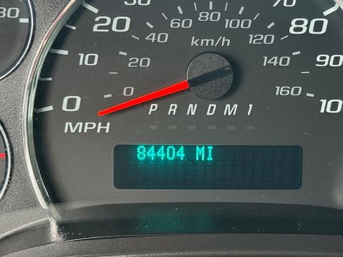 Used 2019 Chevrolet Express 3500 image 9