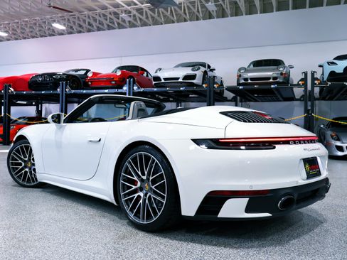 Used 2024 Porsche 911 Carrera 4S image 8