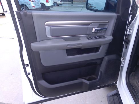 Used 2016 RAM 1500 Big Horn image 9