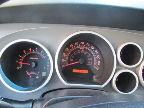 Used 2010 Toyota Tundra 4x4 CrewMax image 71