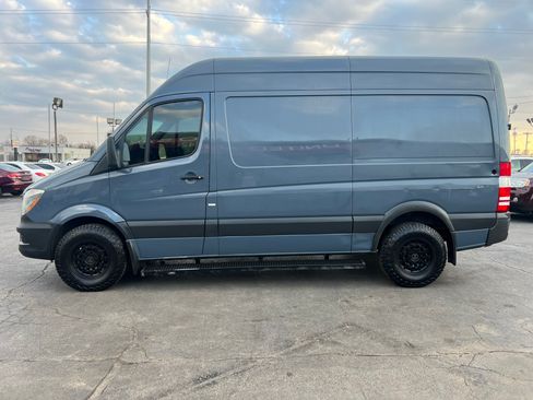 Used 2018 Mercedes-Benz Sprinter 2500 image 1