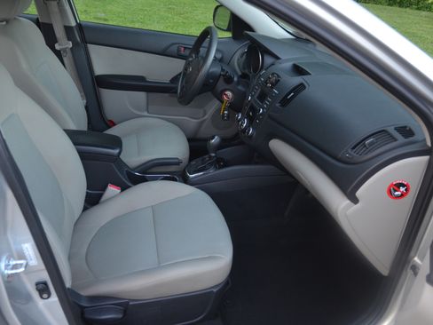 Used 2012 Kia Forte EX Sedan FWD image 11