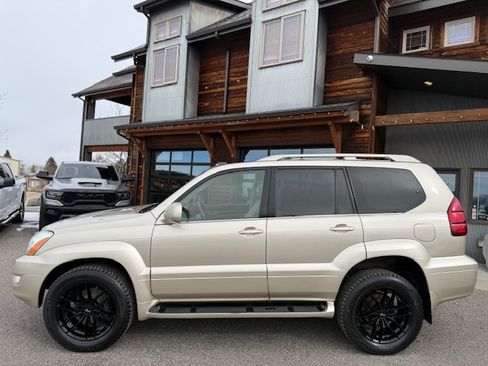 Used 2006 Lexus GX 470 image 2