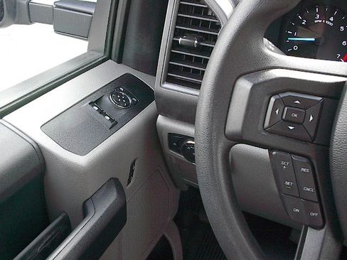 Used 2022 Ford F250 AWD/4WD image 19