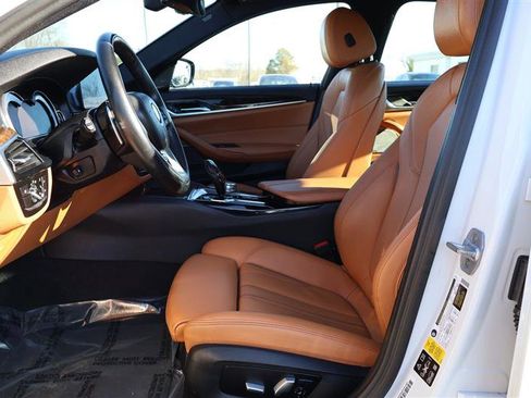 Used 2017 BMW 540i xDrive image 10