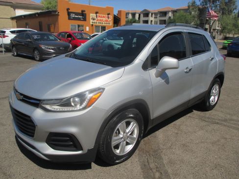 Used 2017 Chevrolet Trax FWD LT w/ 1LT image 15