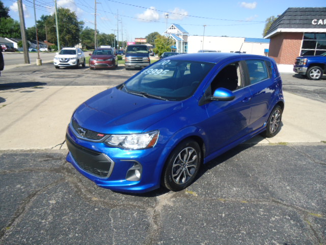 Used 2020 Chevrolet Sonic LT Hatchback FWD image 1