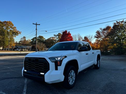 Used 2024 Toyota Tundra SR5 image 1