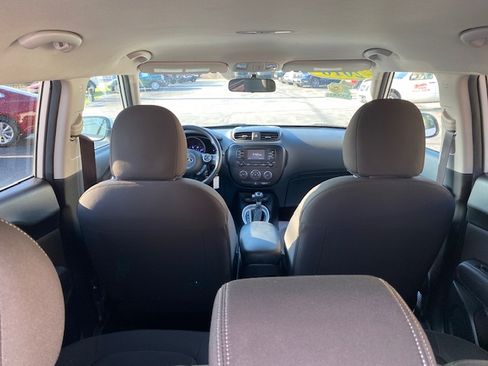 Used 2016 Kia Soul image 19