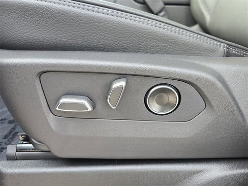 New 2026 GMC Yukon XL Denali image 15