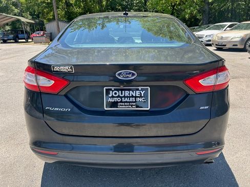 Used 2013 Ford Fusion SE FWD image 5