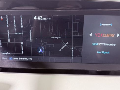 Used 2022 Hyundai Palisade SEL Premium image 17