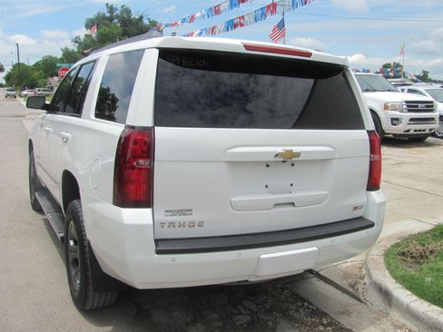 Used 2016 Chevrolet Tahoe 4WD LT image 3