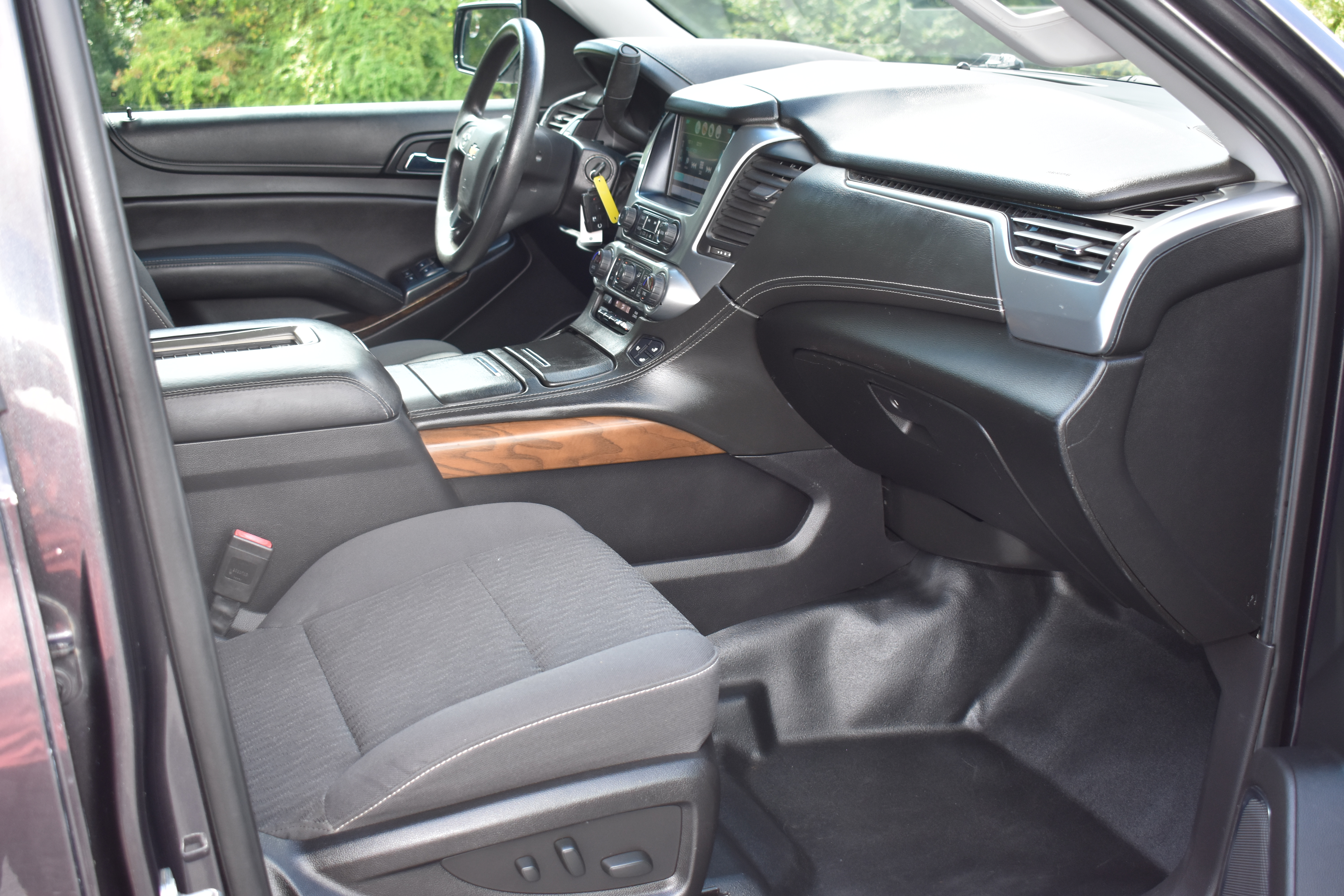 Used 2018 Chevrolet Tahoe 4WD image 29
