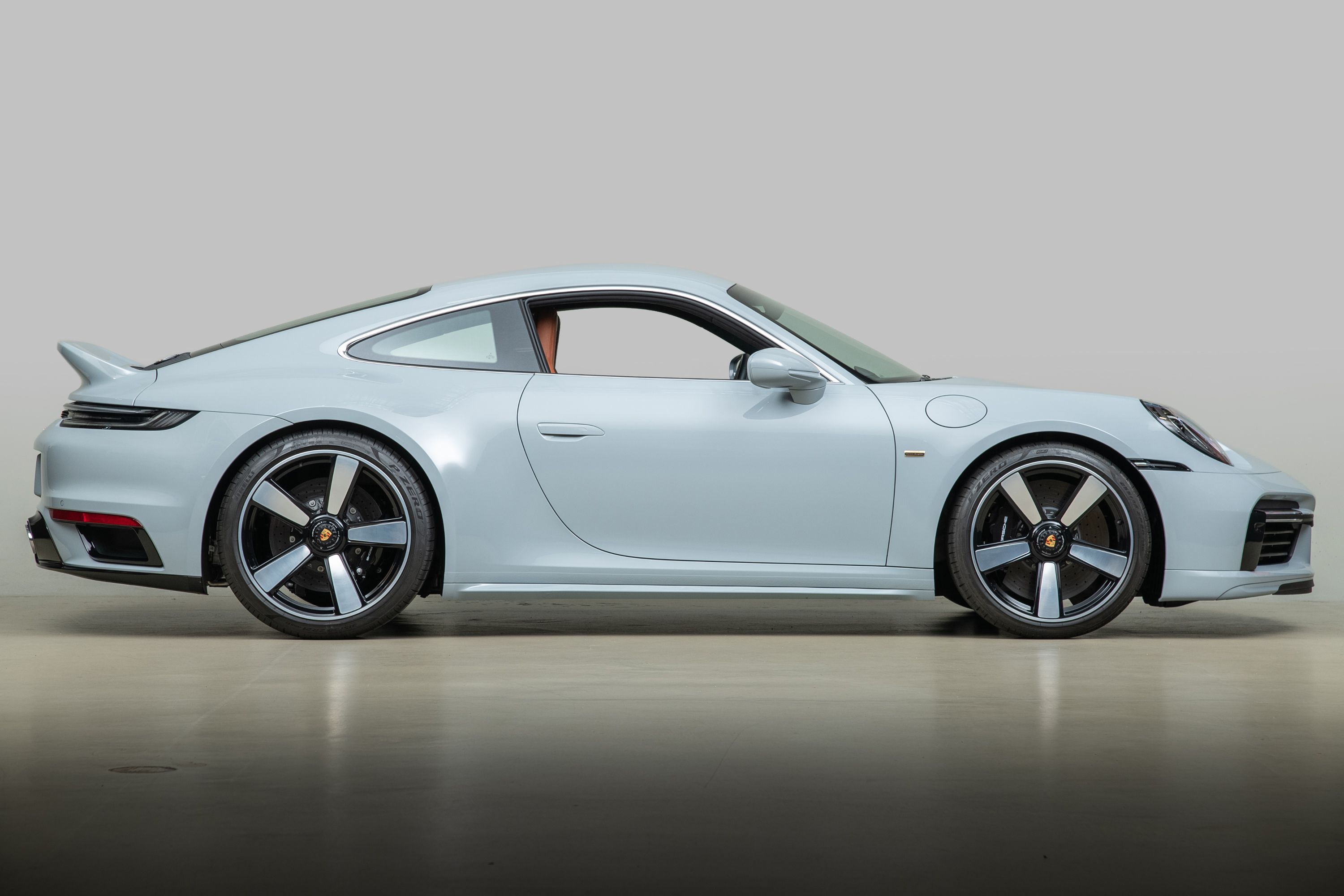 Used 2023 Porsche 911 Sport Classic Coupe RWD image 10
