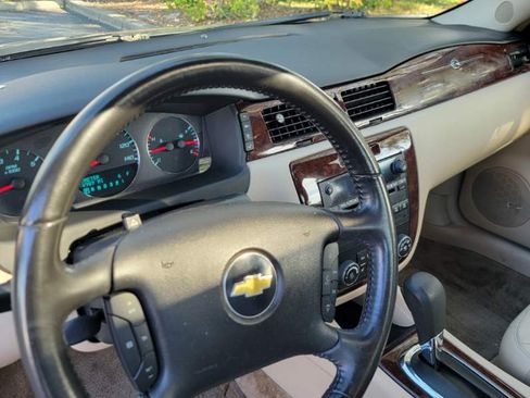 Used 2011 Chevrolet Impala LT image 4