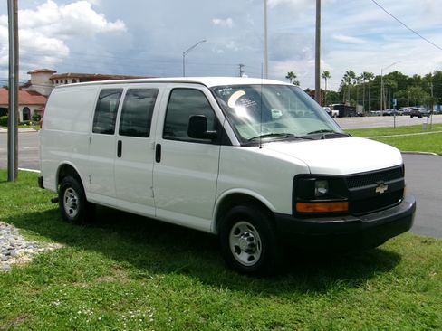 Used 2012 Chevrolet Express 2500 UNAVAIL RWD image 4