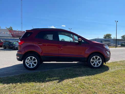 Used 2018 Ford EcoSport SE image 5