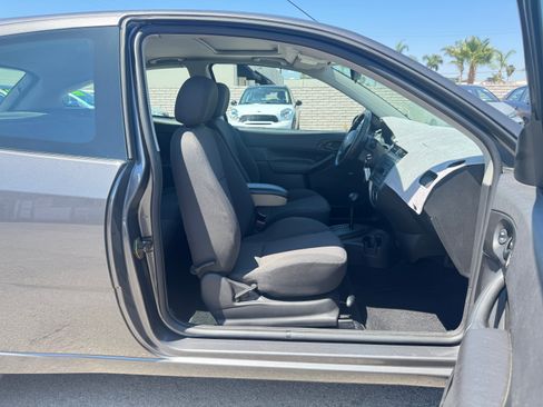 Used 2005 Ford Focus ZX3 Hatchback FWD image 18