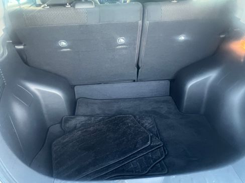 Used 2015 Nissan Leaf S image 11