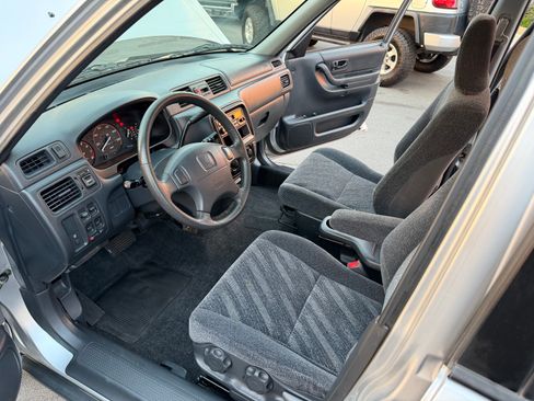 Used 2001 Honda CR-V LX image 20