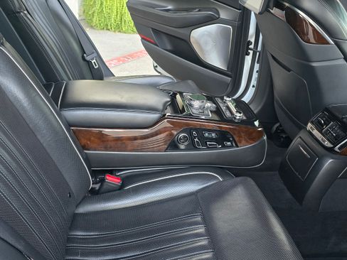 Used 2018 Genesis G90 5.0 Ultimate image 29