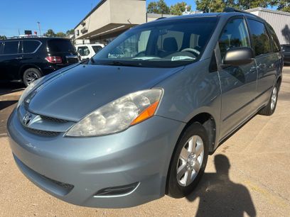 Used 2010 Toyota Sienna LE