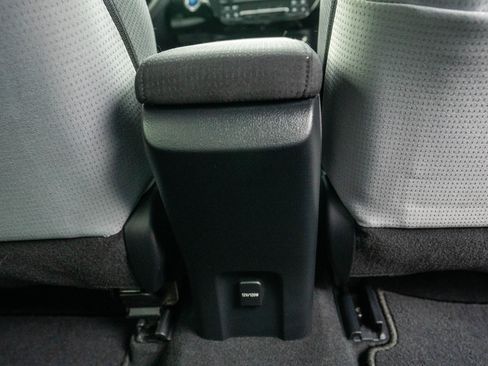 Used 2016 Toyota Prius image 26