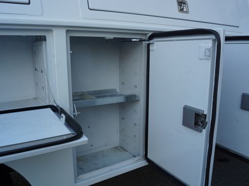 Used 2016 Mercedes-Benz Sprinter 3500 image 26