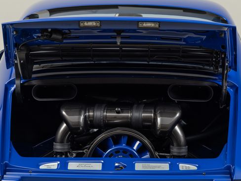 Used 1997 Porsche 911 Coupe RWD image 24