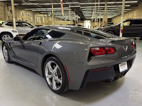 Used 2015 Chevrolet Corvette Coupe w/ 3LT RWD image 8
