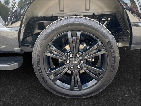 Used 2025 Ford F150 Lariat image 16