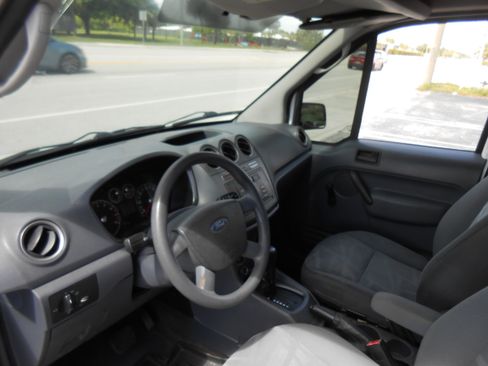 Used 2010 Ford Transit Connect XL image 15