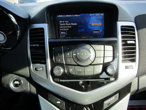 Used 2016 Chevrolet Cruze Limited LTZ image 23