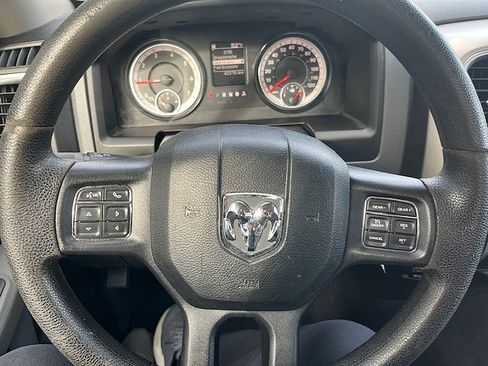 Used 2017 RAM 1500 SLT image 30