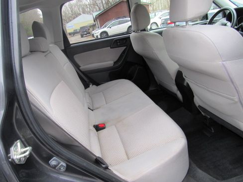 Used 2014 Subaru Forester 2.5i Premium image 17