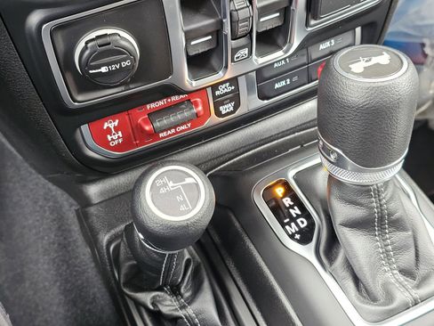 New 2026 Jeep Wrangler Unlimited Rubicon image 17