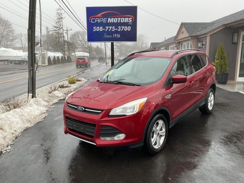 Used 2013 Ford Escape SE image 1